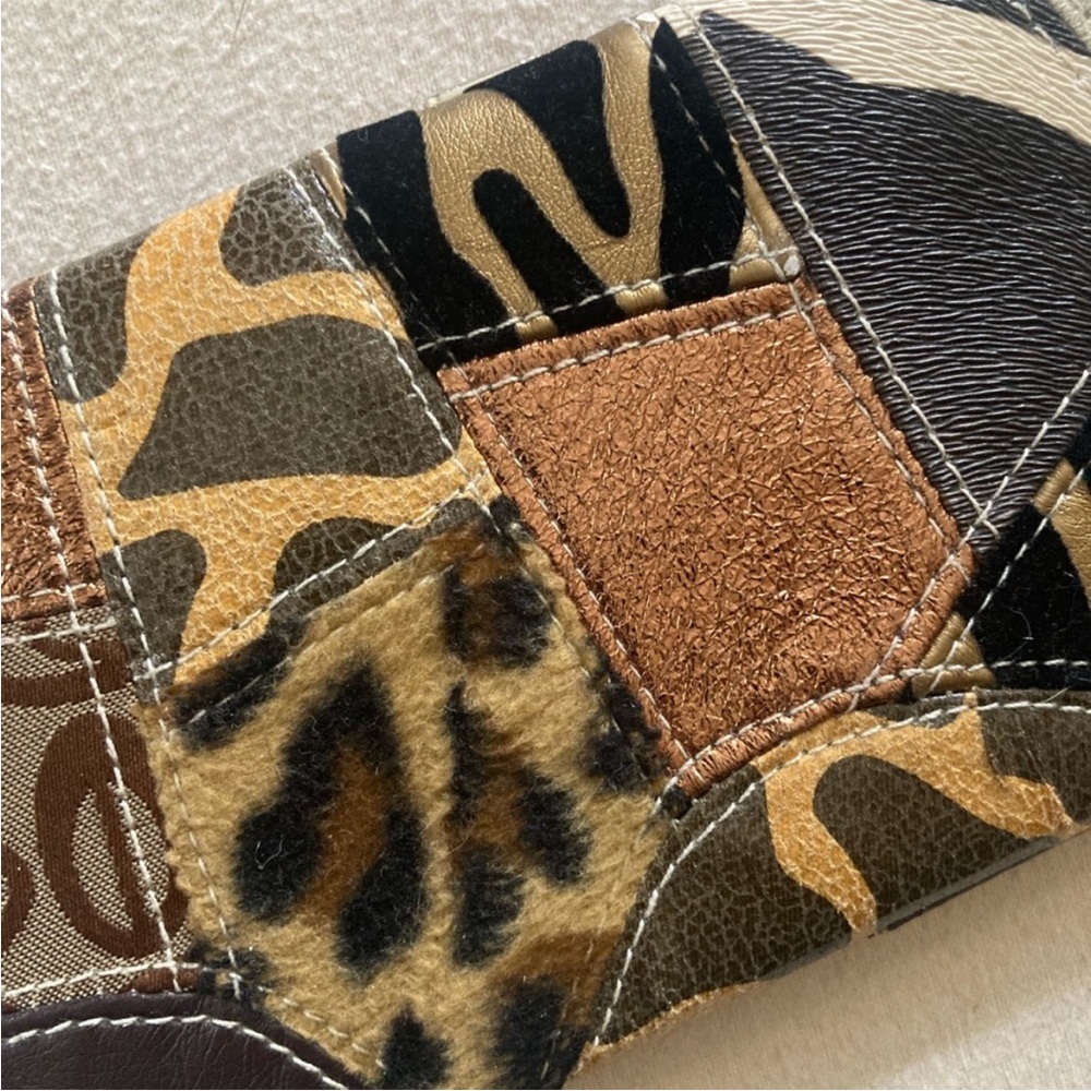 Leather Animal Hides Print Wallet Wristlet 5”X 9” - Picture 5 of 5